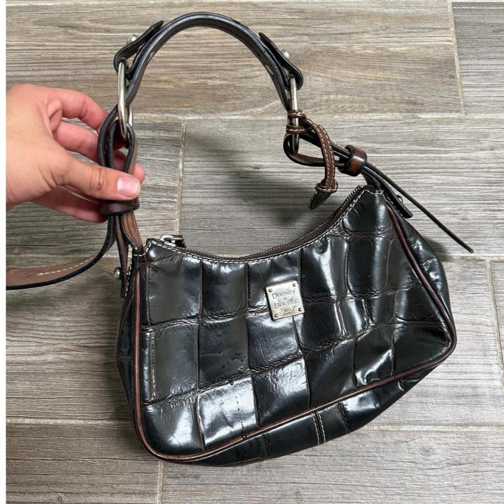 Vintage Y2K Dooney & Bourke crocodile leather boho shoulder bag